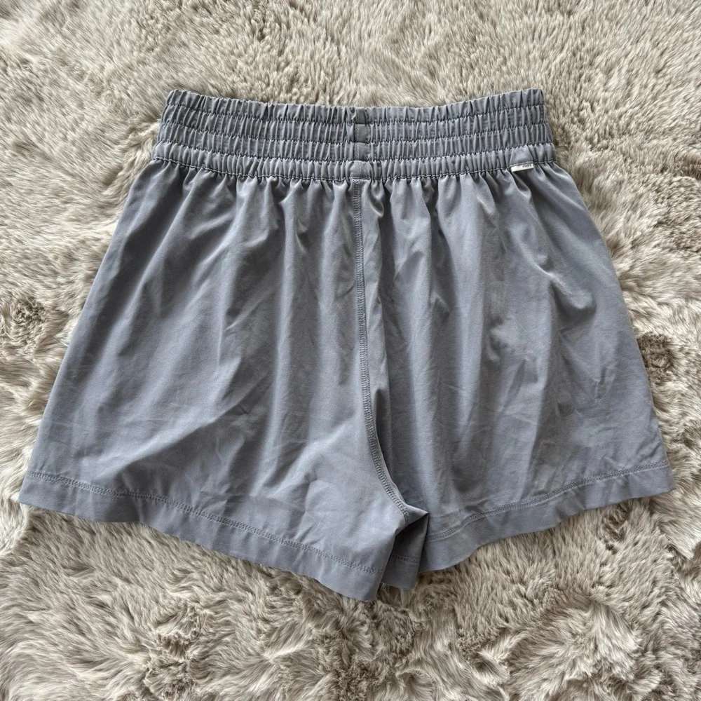 Vuori Gray Shorts - Picture 2 of 6